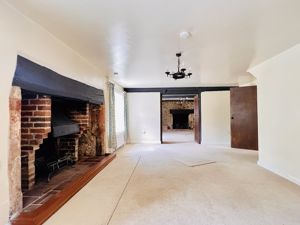 Dining room- click for photo gallery